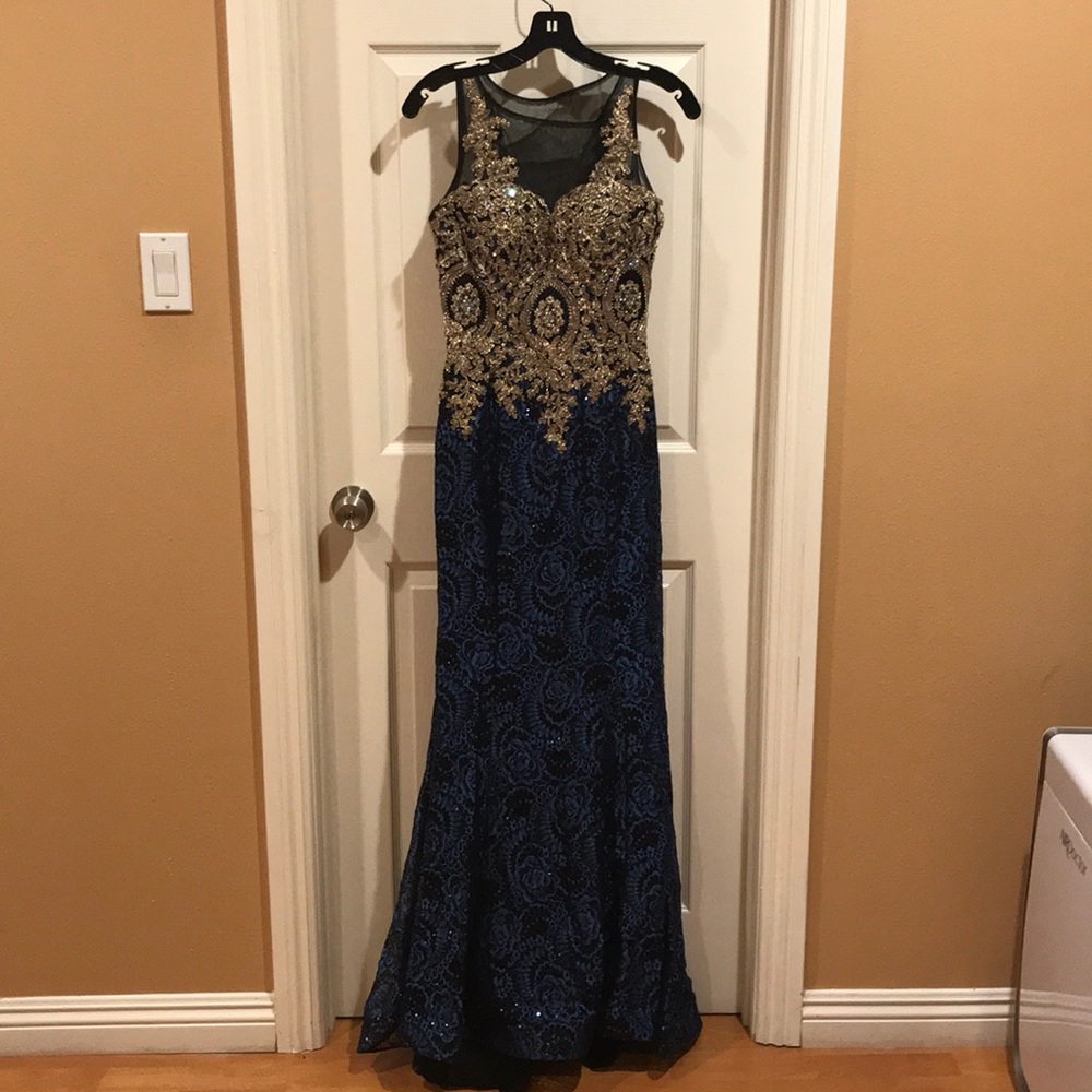 Gorgeous evening dress!!!